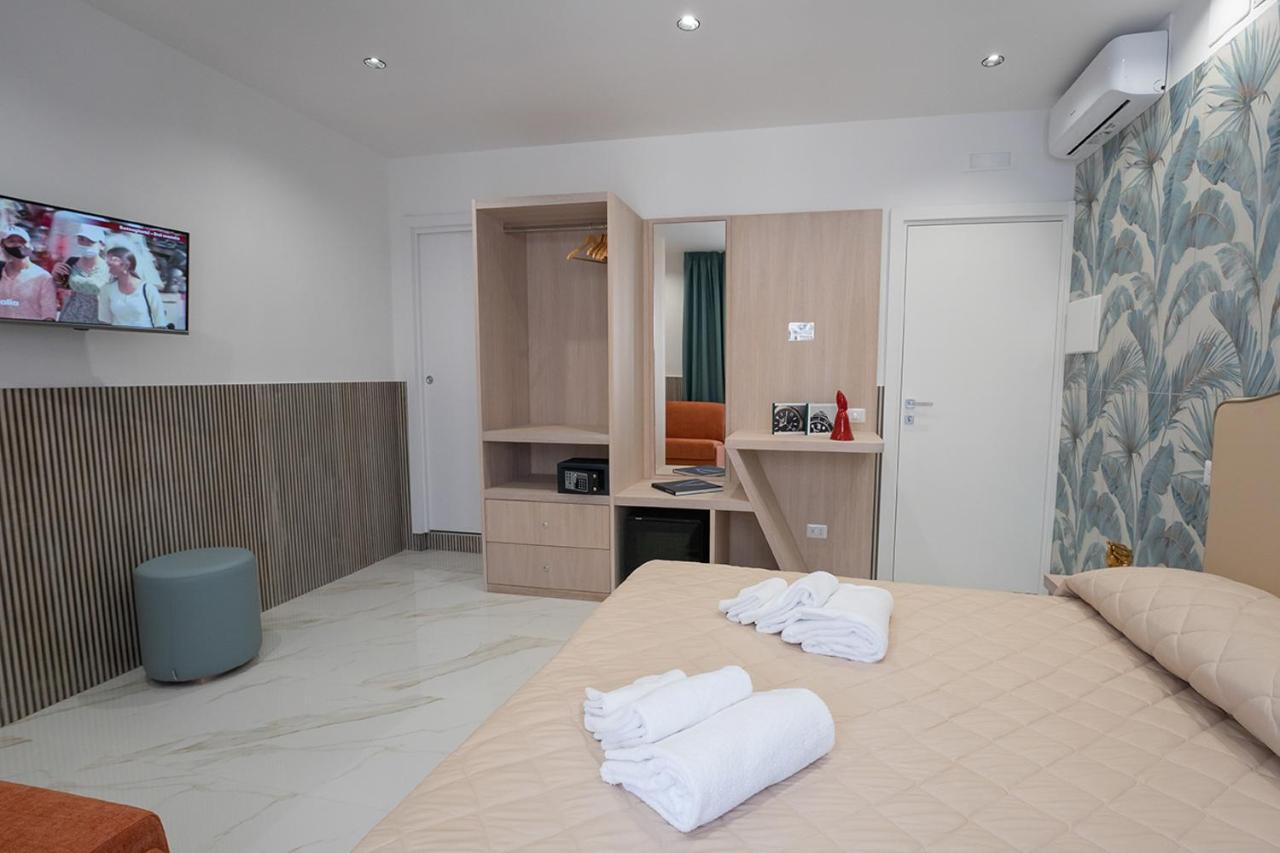 Pc Boutique H, Sea View By Clapa Group Hotel Naples Exterior photo